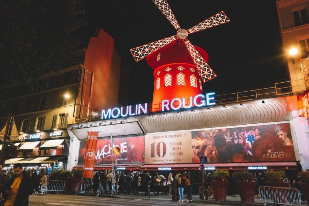 Moulin Rouge by Beranger Tillard